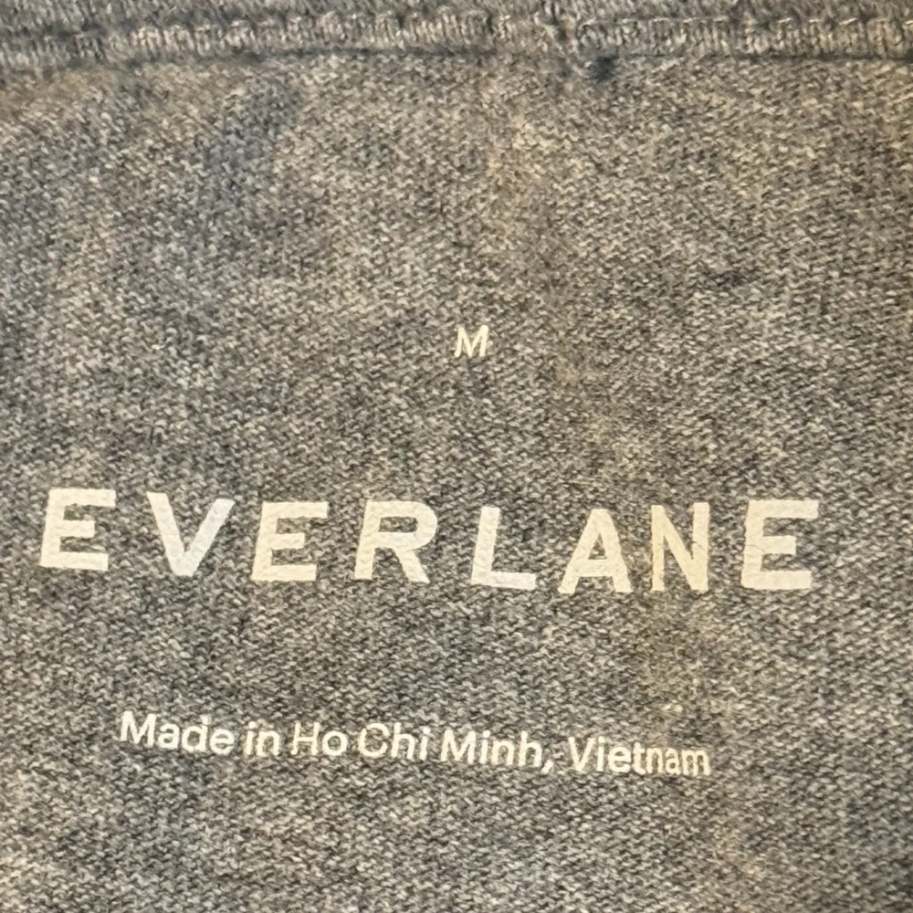 Everlane Heather Gray Men's Short Sleeve Tee - Picture 7 of 8